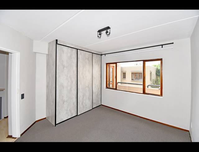 2 BEDROOM APARTMENT FOR SALE IN MAGALIESSIG